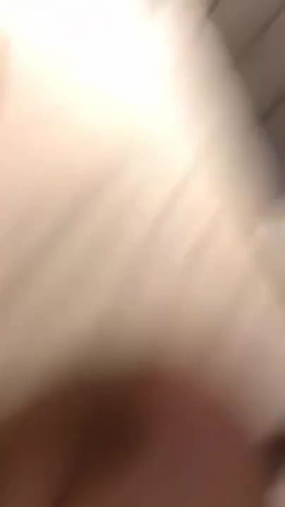 딜도로 쑤셔대네 썸네일