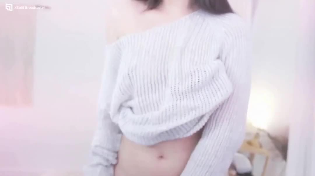 각도 잘못잡아 윗보지 그대로 송출!! 썸네일